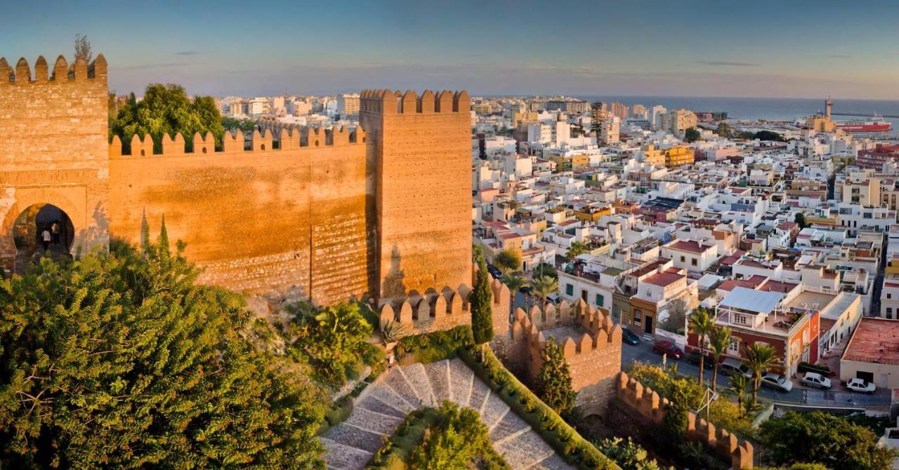 Apartamento Con Parking Gratis En El Centro, 2 Dormitorios Almería Zewnętrze zdjęcie